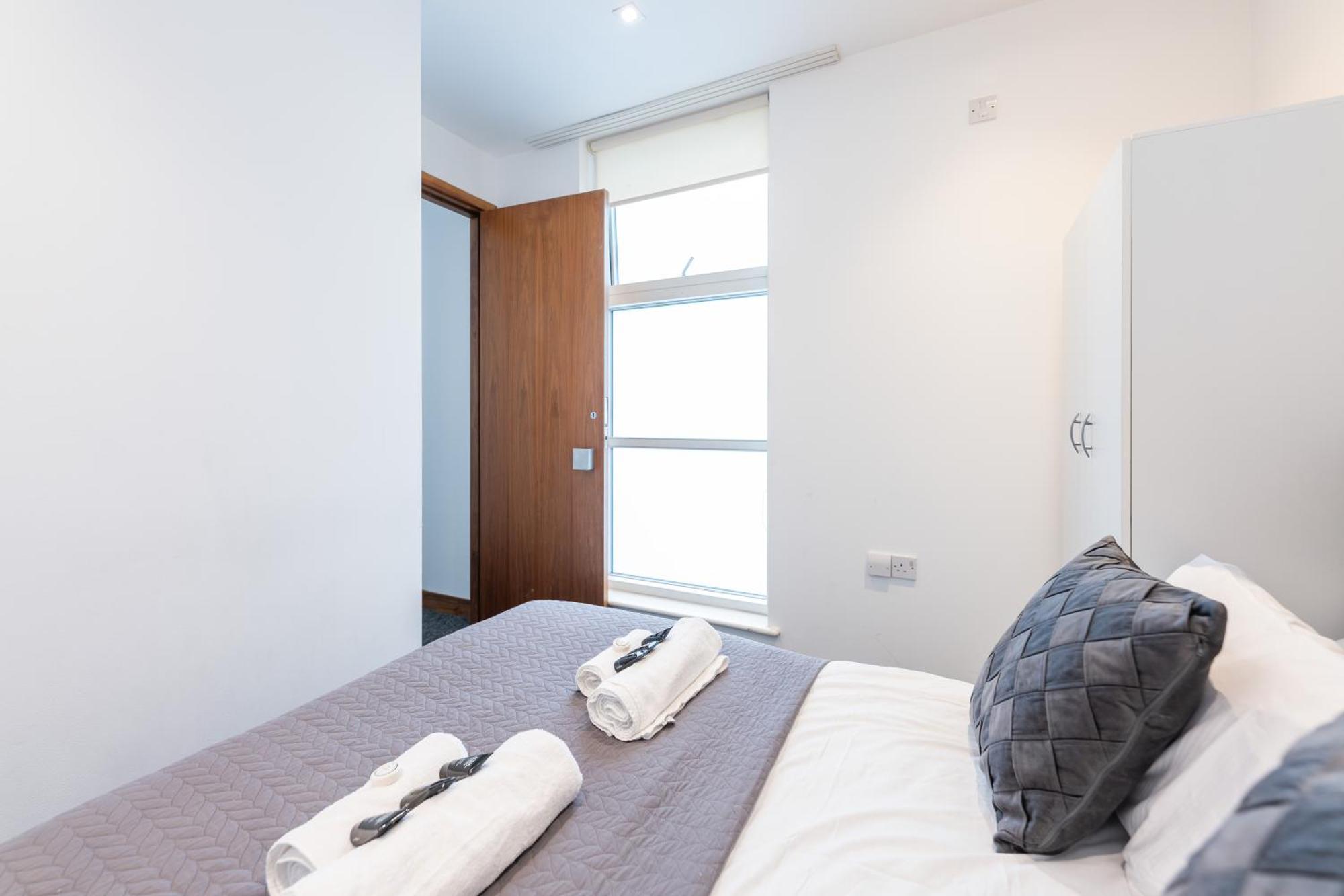 Luxury 2 Bedroom Flat In Bell Street Londra Esterno foto