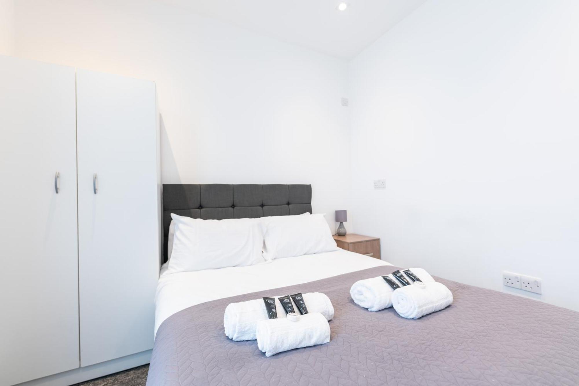 Luxury 2 Bedroom Flat In Bell Street Londra Esterno foto
